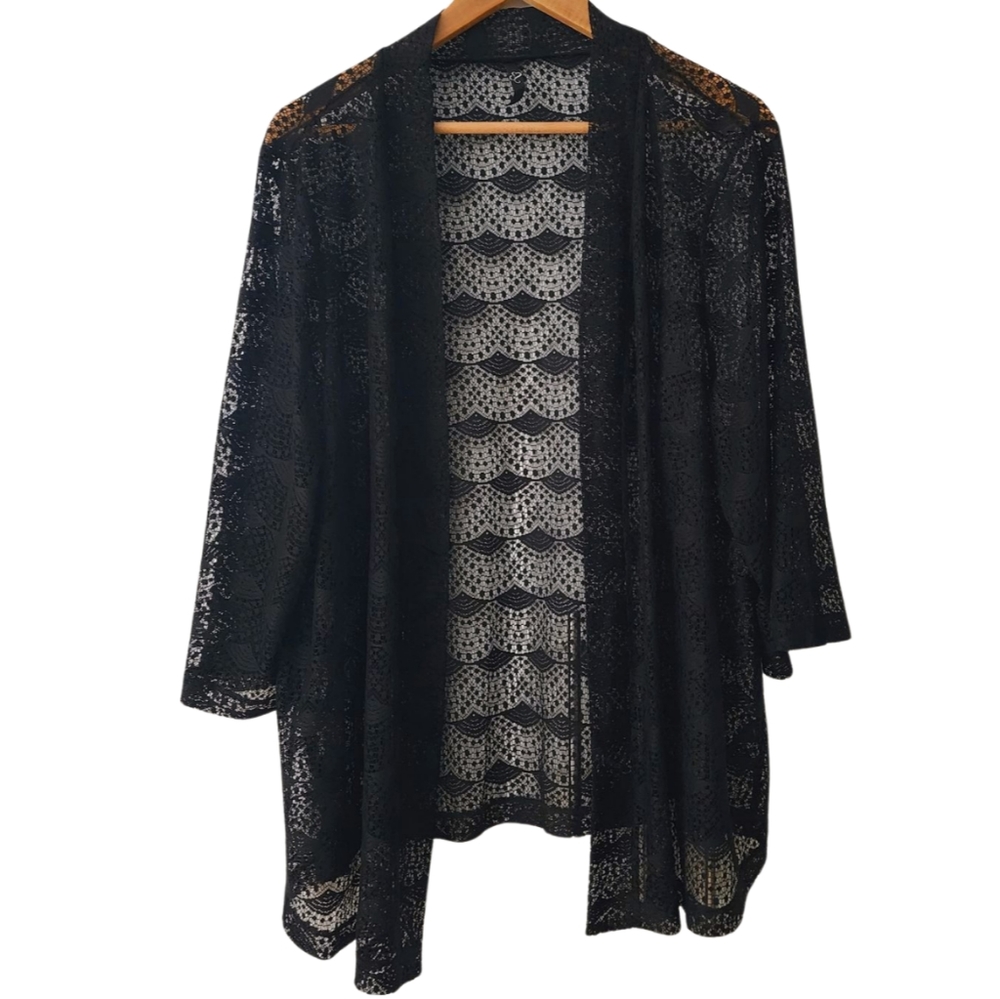 Pre-loved Plus-size Evans Black Lace Cover 3/4 Sleeves. Hangs open. Size 20